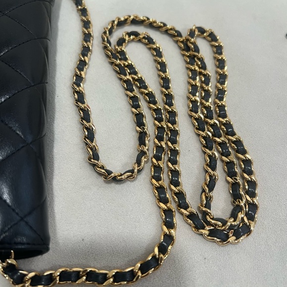 Chanel Classic WOC Quilted Lambskin crossbody Bag - Picture 6 of 11